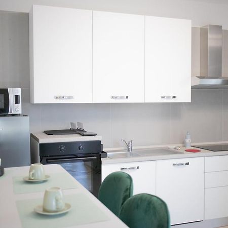 נאפולי E-Twelve Apartment מראה חיצוני תמונה