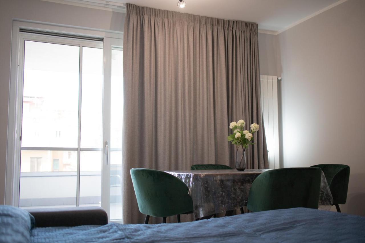 נאפולי E-Twelve Apartment מראה חיצוני תמונה