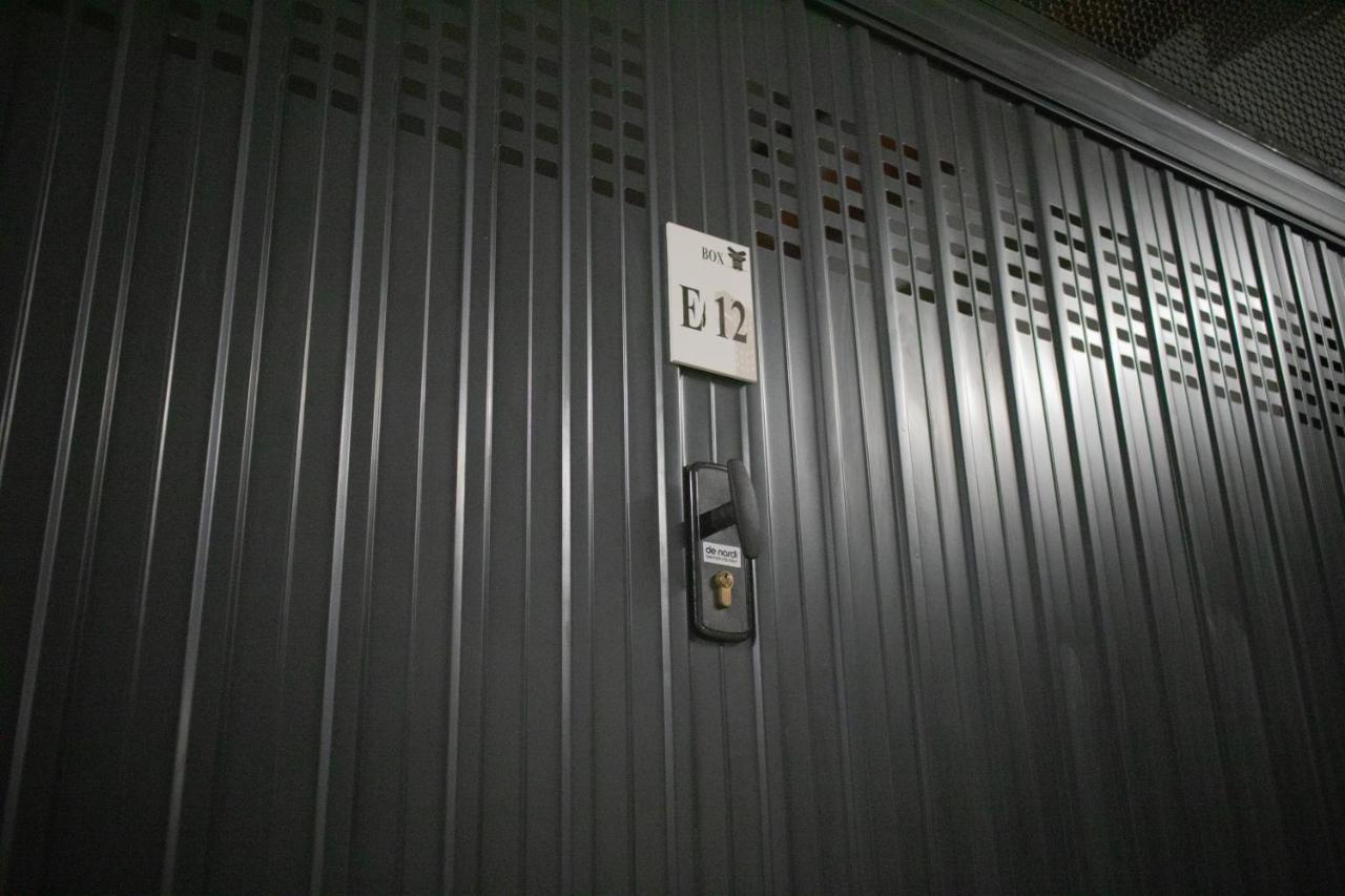 נאפולי E-Twelve Apartment מראה חיצוני תמונה