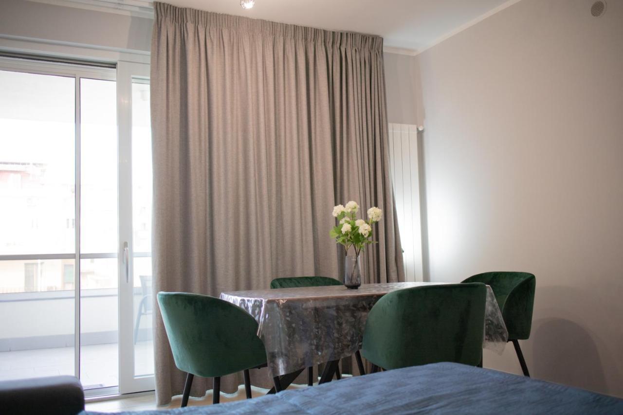 נאפולי E-Twelve Apartment מראה חיצוני תמונה